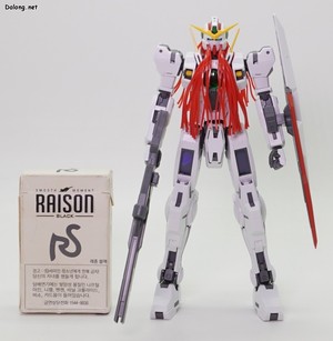 Gundam Base Gundam Nadleeh - 담배갑과의 크기 비교