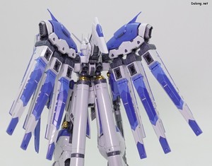 Gundam Base Hi-Nu Gundam [Titanium Finish] - 부분 상세샷 (2/4)