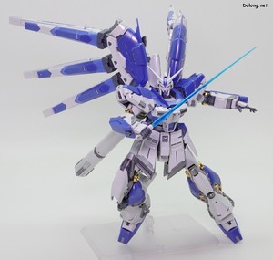 Gundam Base Hi-Nu Gundam [Titanium Finish] - 빔사벨 포즈 (1/3)