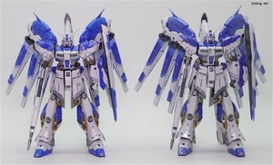Gundam Base Hi-Nu Gundam [Titanium Finish] - 일반판으로 발매된 RG 하이뉴 건담과 함께.