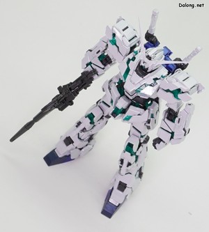 Gundam Base Unicorn Gundam (Final Battle Ver.) [Special Coating] - 다양한 각도에서 본 디스트로이 모드 (3/6)