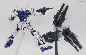 Gundam Base Unicorn Gundam (Final Battle Ver.) [Special Coating] - 최종결전사양의 시그니쳐 포즈 (4/4)