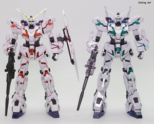 Gundam Base Unicorn Gundam (Final Battle Ver.) [Special Coating] - 일반판으로 발매된 RG 유니콘 건담과 함께.
