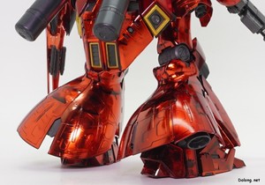 RG 1/144 ガンダムベース限定 サザビー [メカニカルコアメッキ] - 上半身／下半身 各部アップ (4/4)