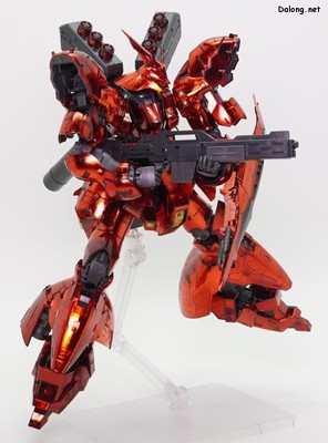 RG 1/144 ガンダムベース限定 サザビー [メカニカルコアメッキ] - ライフル射撃ポーズ (2/3)