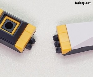 1/144 Option Parts Set Gunpla 19 (Fin Funnel) - 단순하게 끼우는 방식의 경첩부라서, 가동 중에 종종 빠질 수 있습니다.