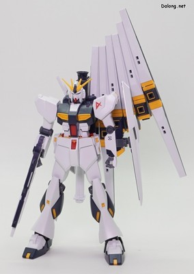 1/144 Option Parts Set Gunpla 19 (Fin Funnel) - EG 뉴건담에 핀 판넬과 바주카를 장착해본 모습 본체 내구성이 다소 부족해서, 직립시 각을 잡기가 까다롭습니다. (1/2)