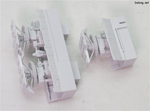 PG 1/72 Millennium Falcon - 랜딩기어의 디테일은 1/144와 별다르지 않은 듯 하네요.