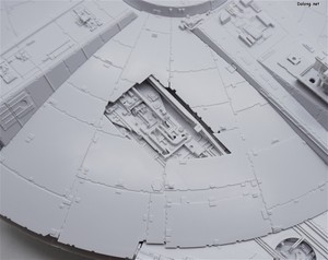 PG 1/72 Millennium Falcon - 하부 디테일샷. (4/11)