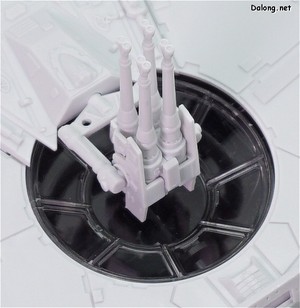 PG 1/72 Millennium Falcon - 쿼드 레이저 포대의 창살형 파츠와 클리어 파츠 비교 (2/2)