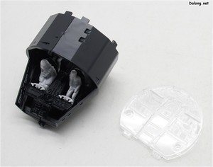 PG 1/72 Millennium Falcon - 콕핏에는 뒤쪽의 클리어 격벽 뒤로 2개의 LED 광원이 배치되는데요. (1/2)