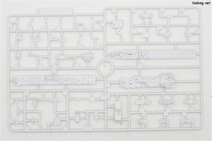 PG 1/72 Millennium Falcon - Runner (13/29)