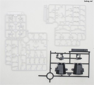 PG 1/72 Millennium Falcon - Runner (24/29)