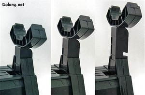 PG Yamato - 오른쪽 각도조정용지지대는 저렇게 안쪽으로 꺾여주는데 3개의 홈으로 높낮이를 조절하게 되어 있습니다. 저런식으로 3단계로 높이조정이 가능해서, 야마토의 각도를 조정할 수 있습니다.