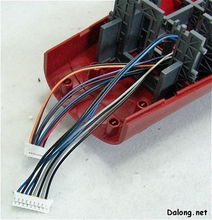 PG Yamato - 앞쪽 제어부로 연결되는 메인 코드. 여러개의 전선들이 한두 개의 코드에 모두 연결되도록 잘 계산되어 있습니다.