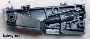 PG Yamato - 내부 스프링 기믹의 구조도. 2가지 방향에서 모두 스프링 동작을 합니다. 어뢰 커버뒤쪽의 스프링과 어뢰 뒤의 스프링이 각각 따로 동작하는데, 그동작방식은 아래와 같습니다.