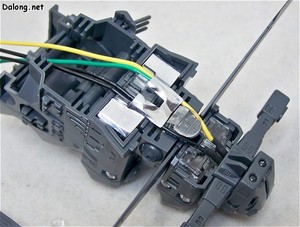 PG Yamato - 총 4개의 전선은 저렇게 은박 스티커로 깔끔하게 고정하게 되어 있습니다.