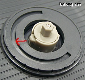 PG Yamato - 주포/부포 고정부. 볼록한 쪽이 포신 앞쪽을 향하게 꽂아줘야 들어갑니다.