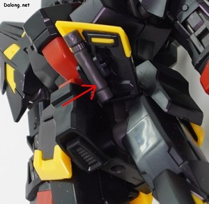 Super Robot War Huckebein Mk-III Trombe - 로슈 세이버는 앞 스커트 안쪽에 수납됩니다.