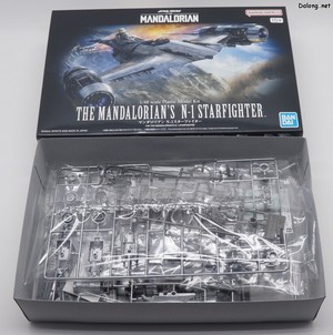 Star Wars 1/48 The Mandalorian's N-1 Starfighter - Box 
 Open