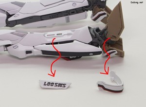 Macross VF-25F Messiah Valkyrie Alto Custom - 다리의 랜딩기어 커버와 앞쪽 발목 보호대가 잘 빠져서 약간 귀찮습니다..