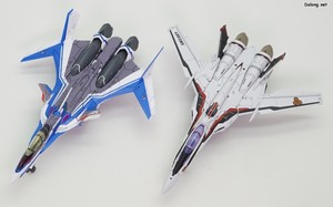 Macross VF-25F Messiah Valkyrie Alto Custom - HG VF-31J 지크프리드 하야테 임멜만 탑승기와 함께. (2/2)
