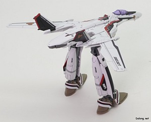 Macross VF-25F Messiah Valkyrie Alto Custom - 팔을 수납한 형태의 거워크 모드도 구현할 수 있습니다. (2/2)
