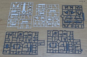 Macross VF-25F Messiah Valkyrie Alto Custom - HG YF-29 에서 재활용된 런너들. 대부분은 정크 처리되고, 실제로 재활용하는 부품은 많지 않습니다.