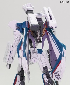 MacrossHG VF-31S Siegfried (Arad Molders Use) - 배트로이드 모드 부분 상세샷 (2/4)