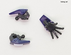 HGCE Legend Gundam - 편 형태의 왼손만 추가로 들어있습니다.