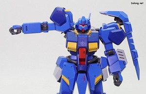 HGUC Gustav Karl Type-00 - 대신에 어깨가 위쪽으로 잘 올라가는 구조네요.