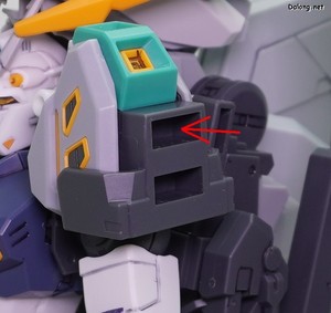 HGUC Alyzeus - 어깨 옆에 조인트 파츠를 추가하고, 위쪽 네모칸에 아류제우스의 팔을 장착합니다. (1/2)