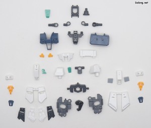 HGUC Alyzeus - Parts (8/12)