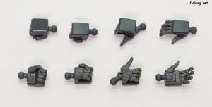HGAC Gundam Sandrock Custom EW - 손은 총 4종이 들어있는데요. 원래 설정상 손이 하얀색인데, 색분할되지 않았습니다.