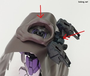 HGAC Gundam Sandrock Custom EW - 목부분 망토와 백팩을 결합한 후
