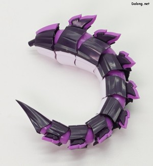 Arca Nadea Gii - 10개의 마디가 각각 움직이는 다관절 꼬리