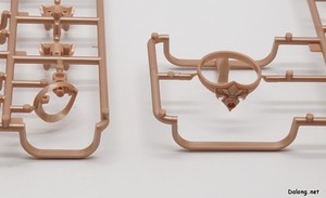 Arca Nadea Gii - 슬라이드 금형이 적용된 파츠들 (5/11)