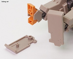 Kotobukiya Kagutsuchi-Kou - 소형 실드는 발바닥이나 서브암에 장착할 수 있습니다. (1/2)