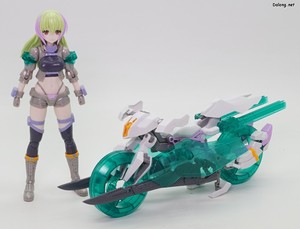 Frame Arms Girl Wilber Nine Beryl Armor Custom - 분리된 병장은 바이크로 변형시킬 수 있습니다.