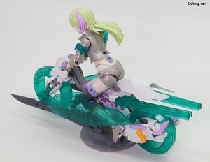 Frame Arms Girl Wilber Nine Beryl Armor Custom - 바이크에 소체모드를 탑승시킨 모습 (2/3)