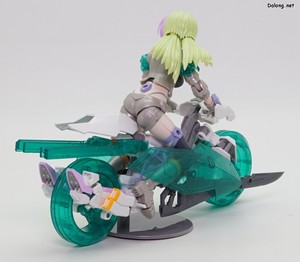 Frame Arms Girl Wilber Nine Beryl Armor Custom - 바이크에 소체모드를 탑승시킨 모습 (3/3)