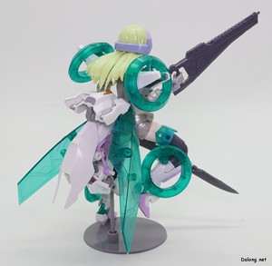 Frame Arms Girl Wilber Nine Beryl Armor Custom - 머신건과 블레이드 라이플을 적용한 무장모드 포즈 (2/2)