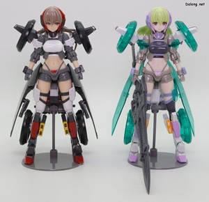 Frame Arms Girl Wilber Nine Beryl Armor Custom - 프레임암즈걸 윌버 나인과 함께. 본체는 뒷머리만 다르고 동일합니다. (1/2)