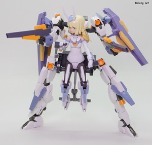 Frame Arms Girl Baselard with Exosuit Baselard - 액션포즈 1 (2/3)