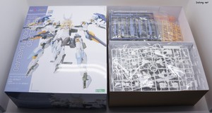 Frame Arms Girl Baselard with Exosuit Baselard - Box Open