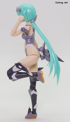 レームアームズ・ガール スティレット Swimsuit Low Visibility Ver. - 可動域もそのままですね。