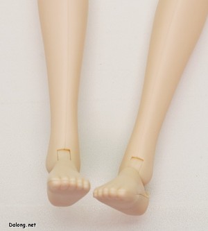 Grande Scale Dress Up Body (M) with Gourai - 드레스 업 바디 (M) with 겐나이 아오(좌측)의 이너웨어 타입과 의 비교. 미묘하게 사출색이 다르긴 한데, 약간 더 진해진 것 같긴 하네요