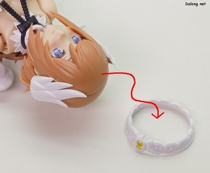 グランデスケール ルミティア - オリジナル版と同様に、頭部のティアラがうまく固定されませんT_T はめ込む感じではなく、そっと乗せるような感覚で取り付けるのですが、すぐに落ちてしまいます。