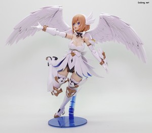 グランデスケール ルミティア - ウライズモードのポーズ。大きく重い本体を支えるにはスタンドの強度が足りず、こういったポーズの固定は簡単ではありません。 (2/3)