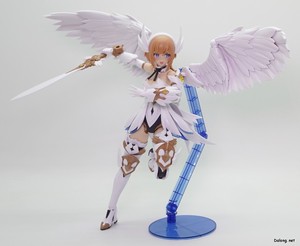 グランデスケール ルミティア - 剣を使ったウライズモードのポーズ (1/3)